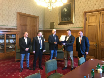 Se Galac, se Karcfalva