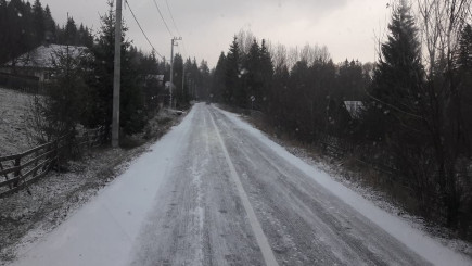 Sürgősségi beavatkozással biztosítják egyes Hargita megyei térségek elérhetőségét
