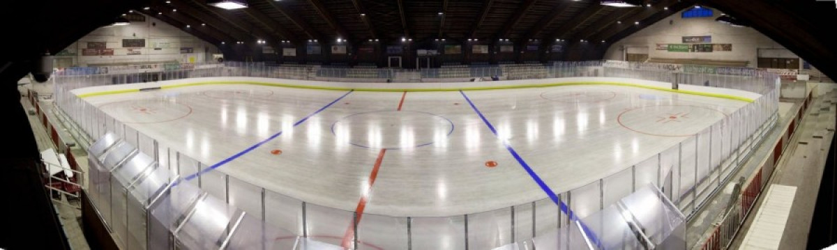 Újra fényben ragyoghat a műjégpálya